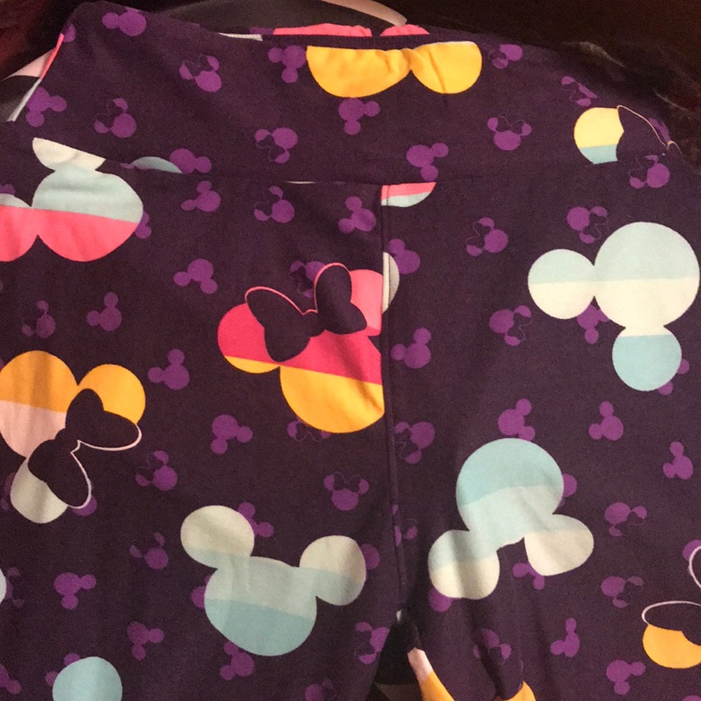 One size colorful Minnie Mouse Disney LuLaRoe!